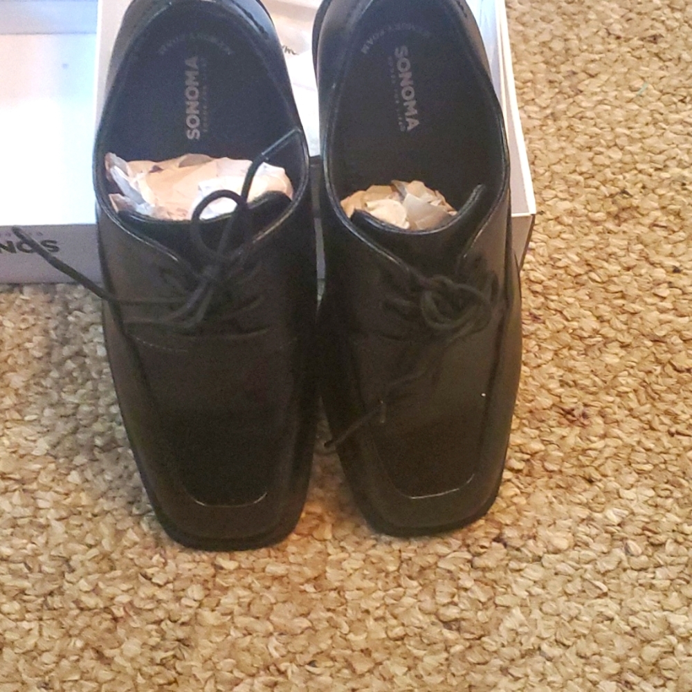 Boy shoes